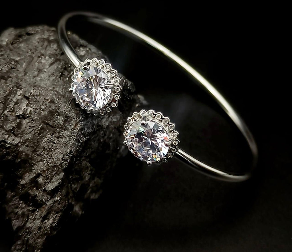 The Timeless Beauty of Sterling Silver Jewelry