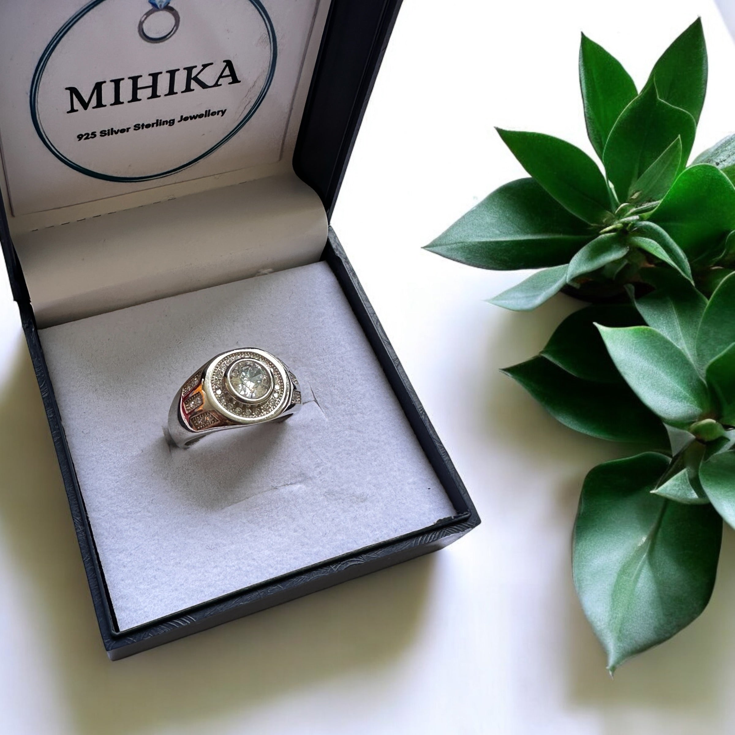 Mens Ring white Stone Round Silver Sterling 925 Hallmarked