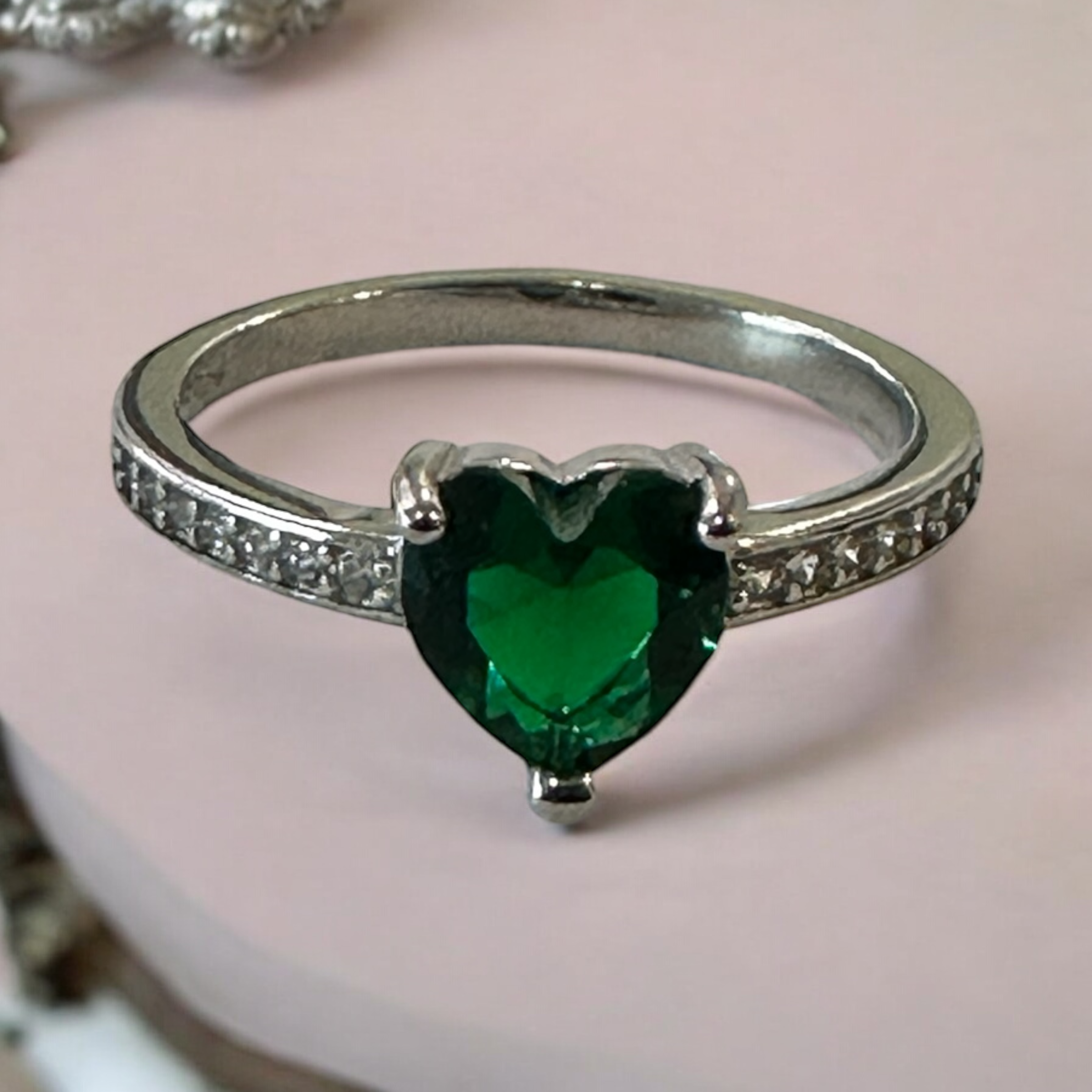 Green Heart Stone Silver Sterling 925