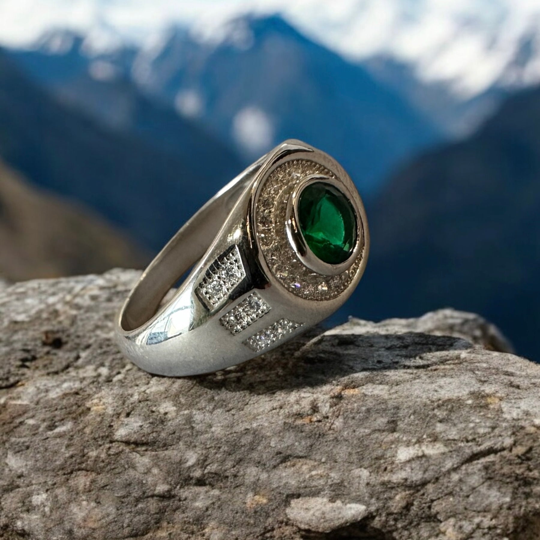 Men Green Round Small Stone Silver Sterling 925 Hallmarked Ring