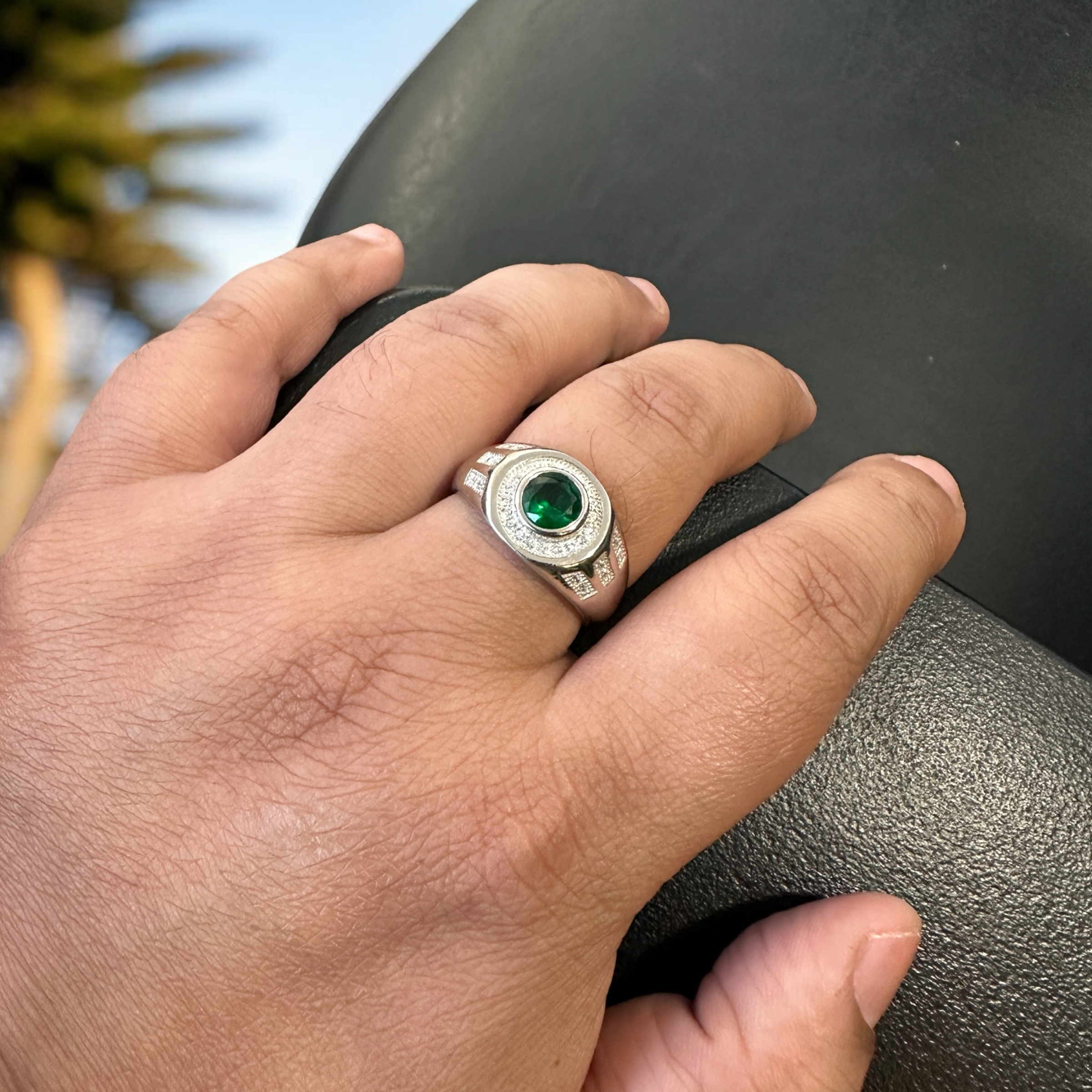Men Green Round Small Stone Silver Sterling 925 Hallmarked Ring